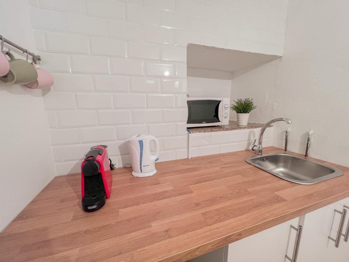 Centrico Apartamento Junto Al Cervantes Малага Экстерьер фото